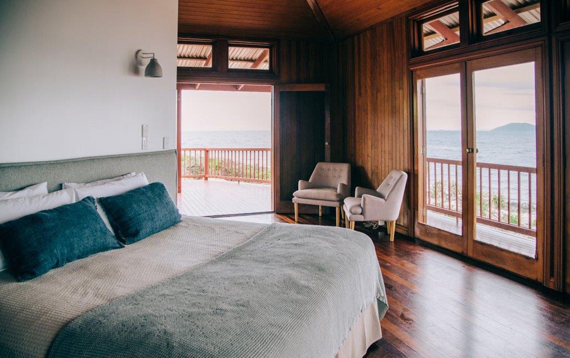 a bedroom in a luxe cabin
